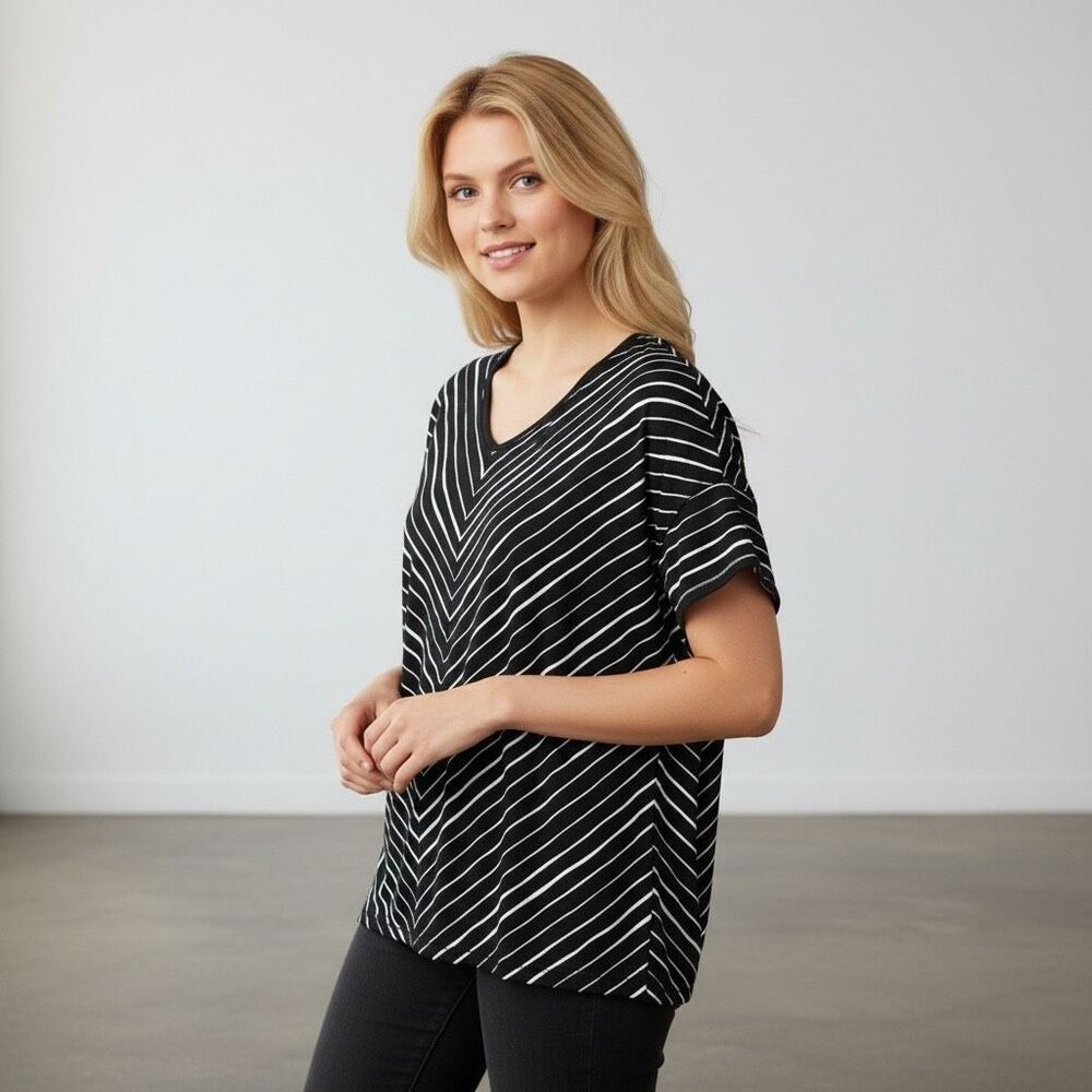 Chico’s Black White Striped Linen Top Size 1 Medium V-Neck Short Sleeve Shirt